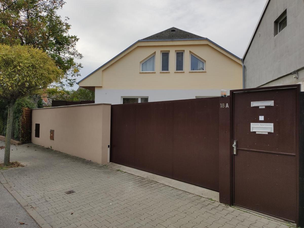 Xlsuite Apartment Comfort Piest'any Exterior foto