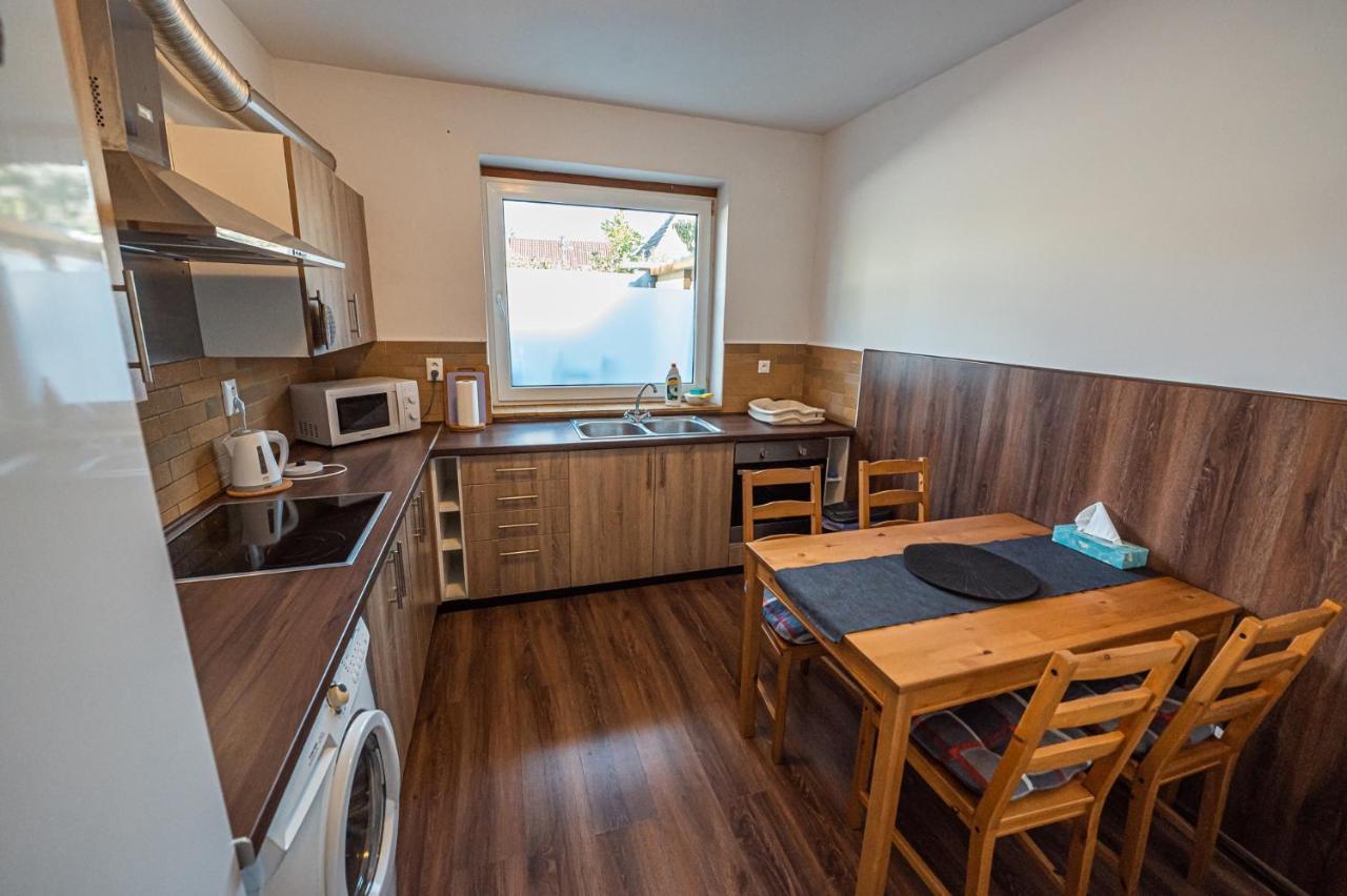 Xlsuite Apartment Comfort Piest'any Exterior foto